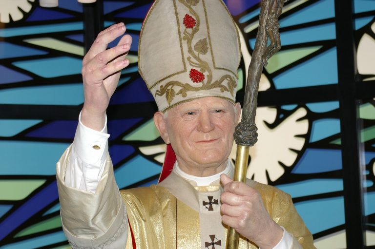 Juan Pablo II: ¿Bendito a la vista de Dios?
